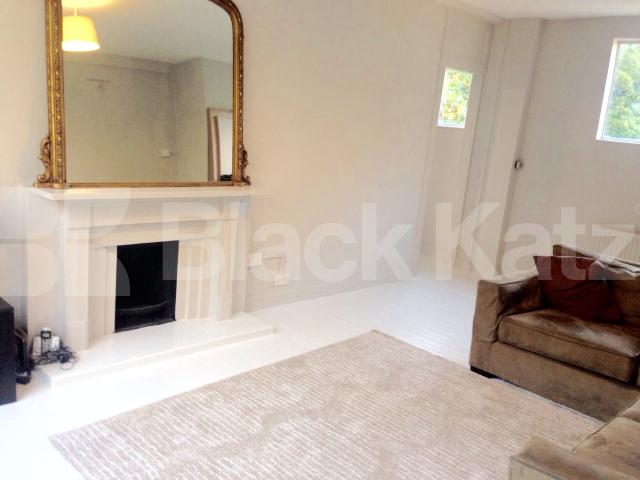 			NEW INSTRUCTION (INCLUDING COUNCIL TAX, WATER,BROADBAND), 2 Bedroom, 1 bath, 1 reception Apartment			 Thurleigh Court, Nightingale Lane, Clapham South 